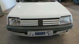 peugeot 205 berlina 1983-1998 del año 1994