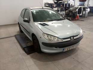 peugeot 206 berlina 1998-2010 del año 2004