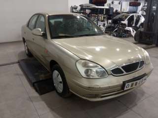 daewoo nubira berlina 1997-2004 del año 2000