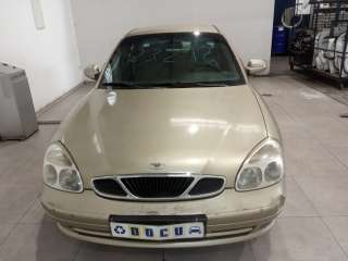 daewoo nubira berlina 1997-2004 del año 2000