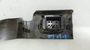 Recambio de mando elevalunas trasero derecho para land rover freelander 2003-2007 familiarsport referencia OEM IAM    2