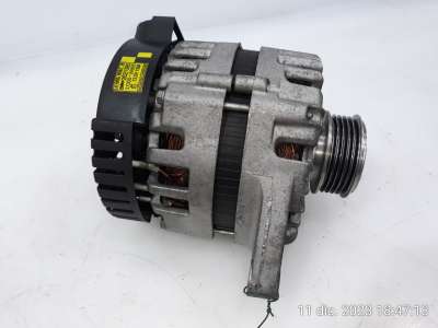Recambio de alternador para hyundai i40 2012- style blue referencia OEM IAM 373002A805 373002A805 