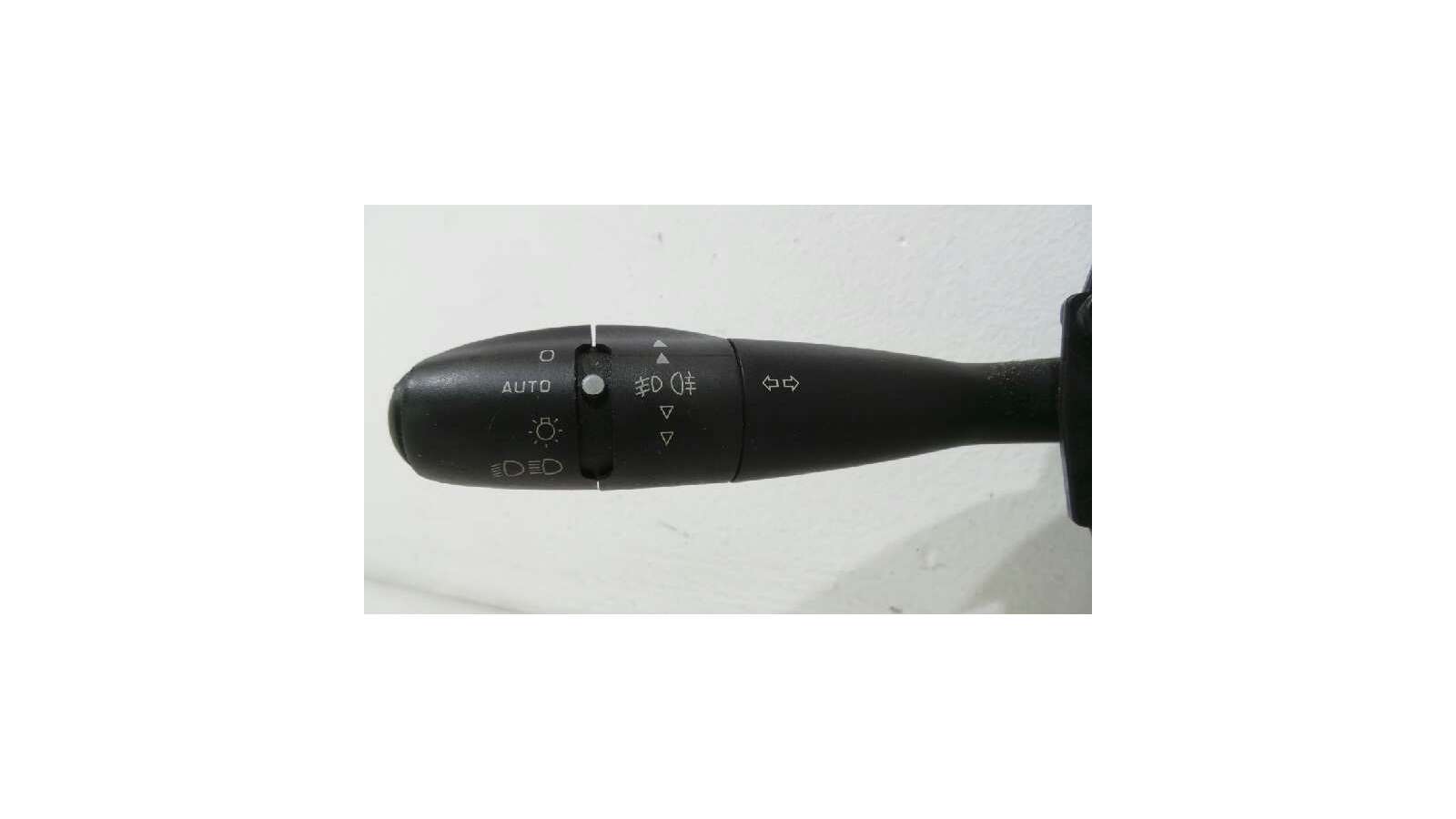 Recambio de mando multifuncion para citroën c4 berlina 2004-2011 cool referencia OEM IAM 96656018XT 96656018XT  Recambio de mando multifuncion para citroën c4 berlina 2004-2011 cool referencia OEM IAM 96656018XT 96656018XT