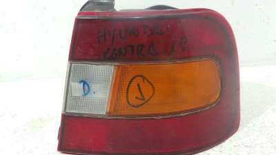 Recambio de piloto trasero derecho para hyundai lantra berlina (rd) 1995-1998 1.6 cat referencia OEM IAM  6393 