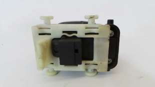 Recambio de mando elevalunas trasero izquierdo para mercedes-benz clase c (w203) berlina 2000-2007 220 cdi (203.006) referencia  2