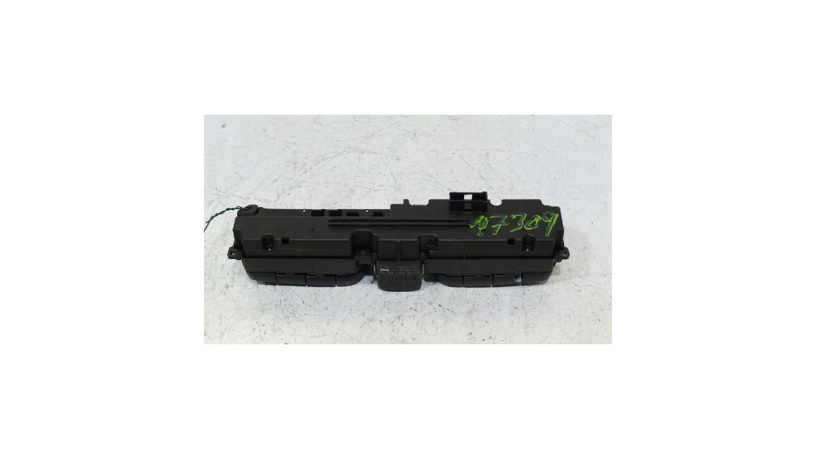 Recambio de warning para mercedes-benz clase c (w203) berlina 2000-2007 200 compressor (203.045) referencia OEM IAM    Recambio de warning para mercedes-benz clase c (w203) berlina 2000-2007 200 compressor (203.045) referencia OEM IAM
