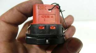 Recambio de mando elevalunas delantero derecho para ford fusion (cbk) 2002-2013 1.6 16v cat referencia OEM IAM 03153400 03153400 2