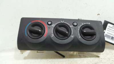 Recambio de mando calefaccion / aire acondicionado para renault clio ii fase ii (b/cb0) 2001-2013 1.5 dci diesel referencia OEM 