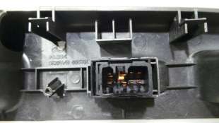 Recambio de mando elevalunas trasero izquierdo para kia carens 2002-2006 2.0 crdi ex monovolumen referencia OEM IAM 455520 45552 2