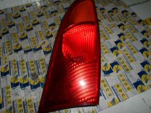 Recambio de piloto trasero izquierdo para ford focus berlina (cak) 1998-2004 ghia referencia OEM IAM 1214223 1214223 