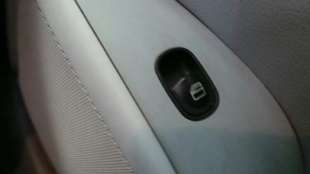 Recambio de mando elevalunas delantero derecho para mercedes-benz clase c (w203) berlina 2000-2007 220 cdi (203.006) referencia 