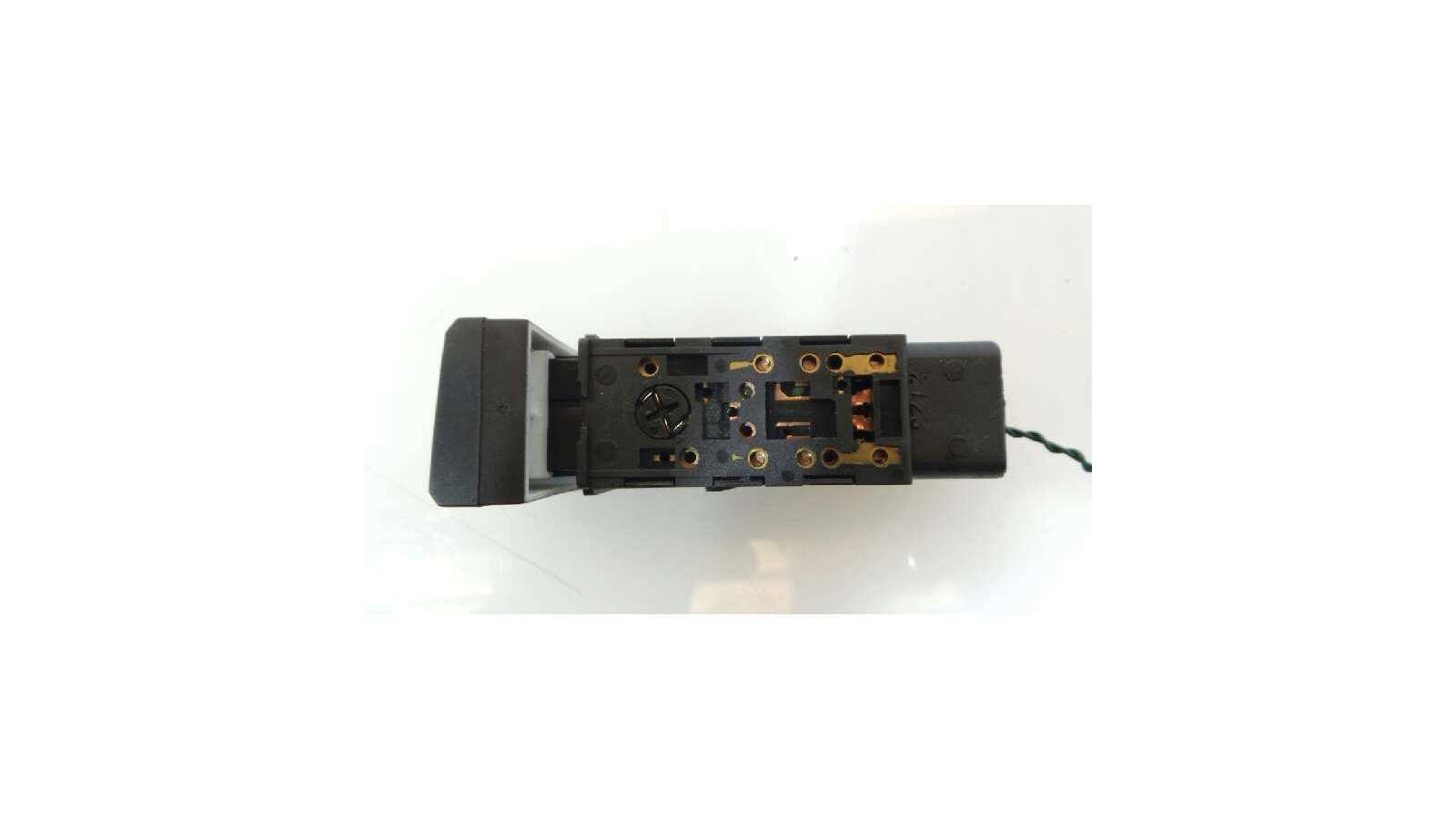 Recambio de interruptor para kia carens 2002-2006 2.0 crdi ex monovolumen referencia OEM IAM 21002 21002  Recambio de interruptor para kia carens 2002-2006 2.0 crdi ex monovolumen referencia OEM IAM 21002 21002