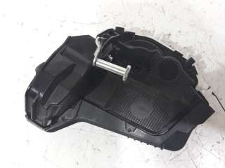 Recambio de cerradura puerta trasera izquierda para toyota yaris 2014-2017 hsd active referencia OEM IAM 690600D310 690600D310 6