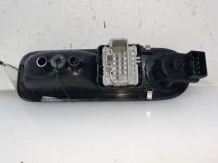 Recambio de mando elevalunas delantero izquierdo para renault twingo 2007-2016 societe referencia OEM IAM 8200356515 8200356515  2