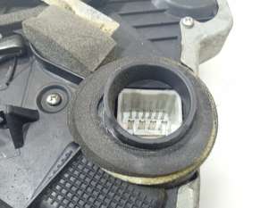 Recambio de cerradura puerta delantera izquierda para lexus rx 2005-2010 400h referencia OEM IAM 6904048070 6904048070  2