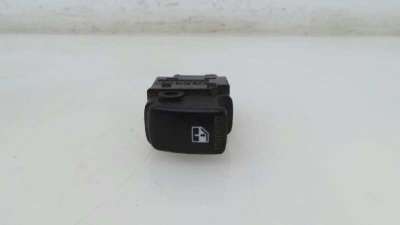 Recambio de mando elevalunas trasero derecho para kia carens 2002-2006 2.0 crdi referencia OEM IAM 0K2FA66380 0K2FA66380 