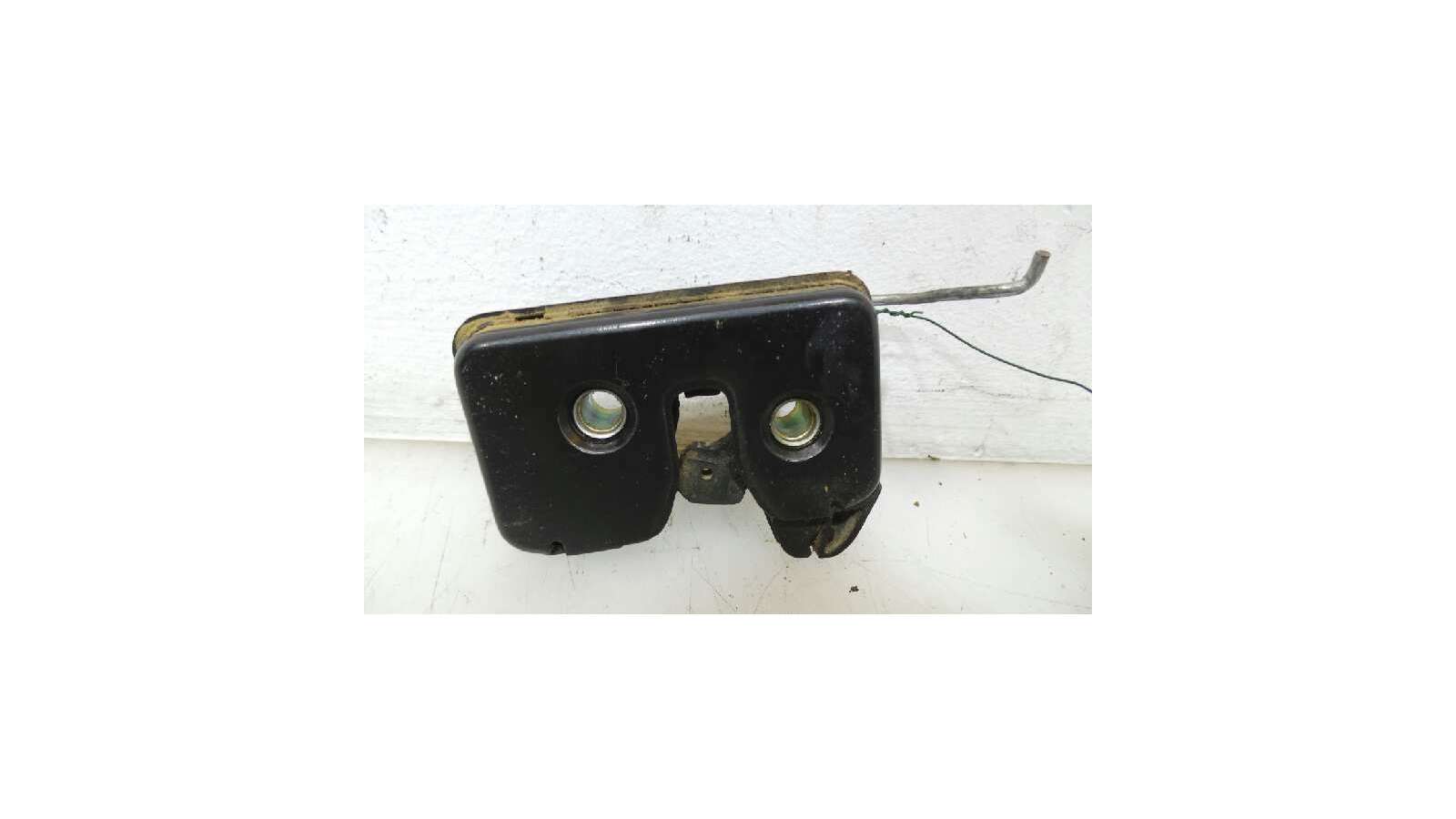 Recambio de cerradura maletero / porton para volkswagen polo berlina (6n1) 1994-1999 air referencia OEM IAM 6N0827505A 6N0827505 Recambio de cerradura maletero / porton para volkswagen polo berlina (6n1) 1994-1999 air referencia OEM IAM 6N0827505A 6N0827505