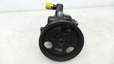 Recambio de bomba direccion para peugeot 106 (s1) 1991-1996 1.1 referencia OEM IAM 8MC0900 8MC0900 SIN REF