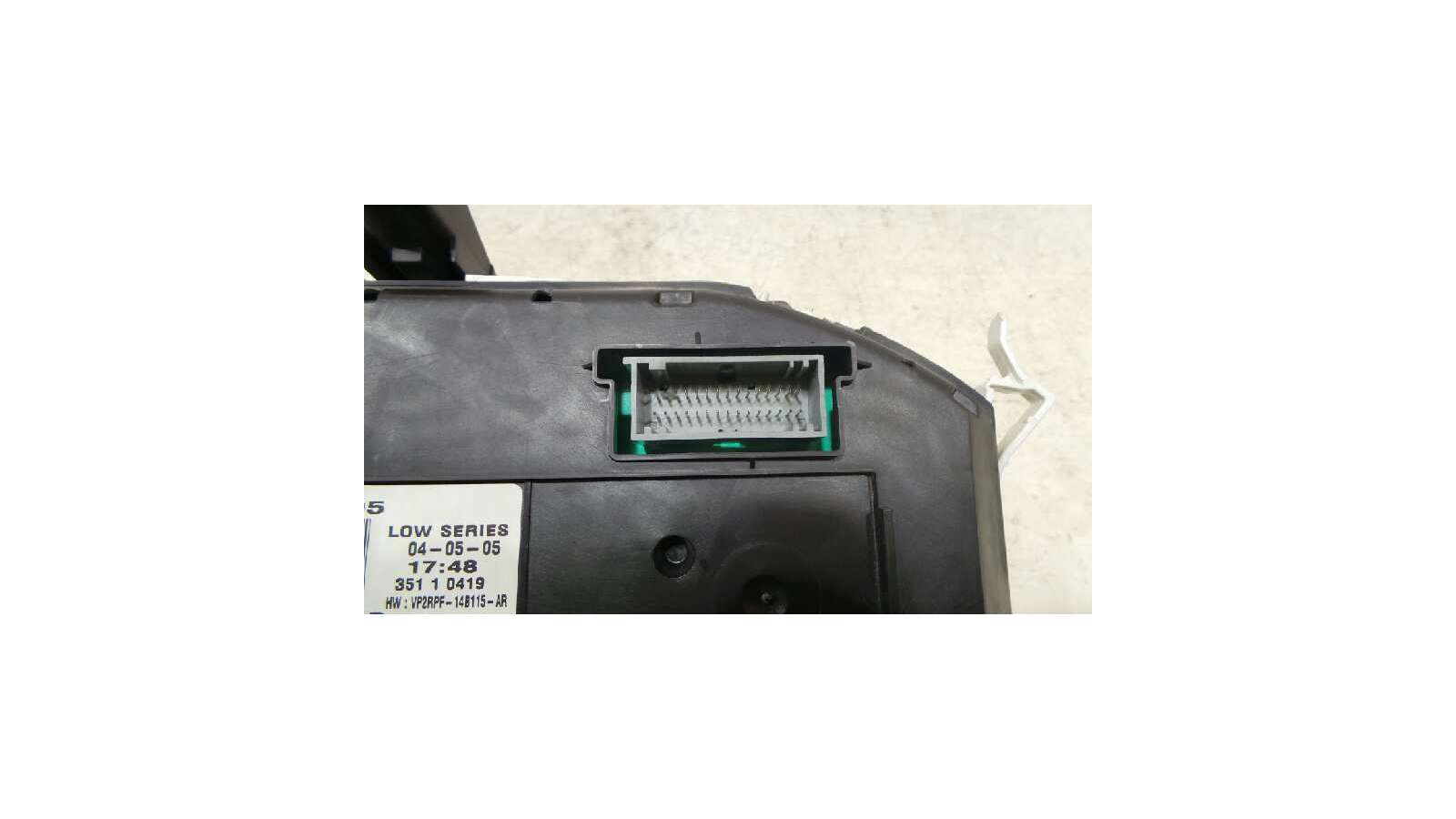 Recambio de cuadro instrumentos para renault megane ii berlina 5p 2002-2009 authentique referencia OEM IAM 8200462283 8200462283 Recambio de cuadro instrumentos para renault megane ii berlina 5p 2002-2009 authentique referencia OEM IAM 8200462283 8200462283