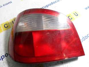 Recambio de piloto trasero izquierdo para renault megane i fase 2 berlina (ba0) 1999-2002 1.6 16v authentique (ba01/04/11) refer