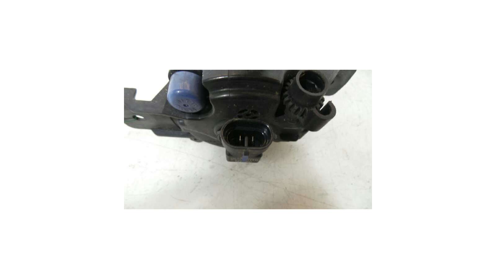 Recambio de faro antiniebla derecho para renault clio iii 2005-2016 confort dynamique referencia OEM IAM 8200002470 8200002470 8 Recambio de faro antiniebla derecho para renault clio iii 2005-2016 confort dynamique referencia OEM IAM 8200002470 8200002470 8