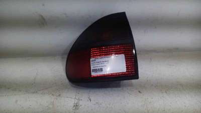 Recambio de piloto trasero izquierdo para renault laguna (b56) 1994-1998 2.0 referencia OEM IAM 7701038275 7701038275 