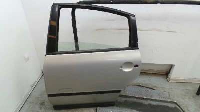 Recambio de puerta trasera izquierda para volkswagen passat berlina (3b2) 1996-2000 comfortline referencia OEM IAM 3B5833051 3B5
