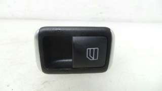 Recambio de mando elevalunas delantero derecho para infiniti q30 2015- 1.5 diesel cat referencia OEM IAM A2049058102 A2049058102
