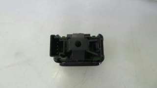 Recambio de mando elevalunas delantero derecho para infiniti q30 2015- 1.5 diesel cat referencia OEM IAM A2049058102 A2049058102