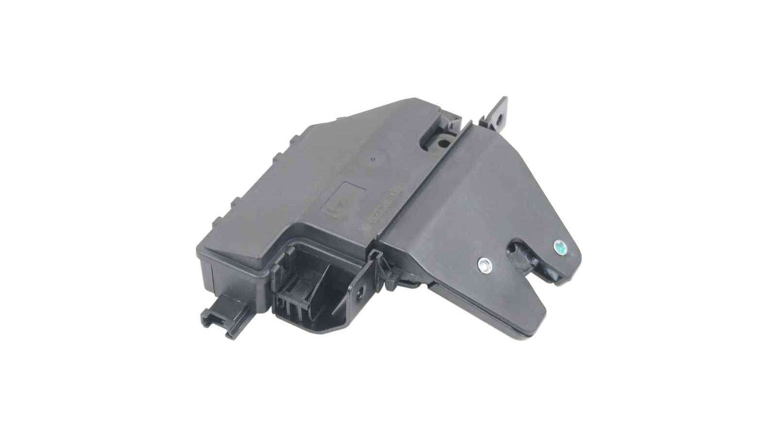 Recambio de cerradura maletero / porton para bmw serie 3 berlina (e90) 2004-2012 referencia OEM IAM 5902048131775 51248196401  Recambio de cerradura maletero / porton para bmw serie 3 berlina (e90) 2004-2012 referencia OEM IAM 5902048131775 51248196401