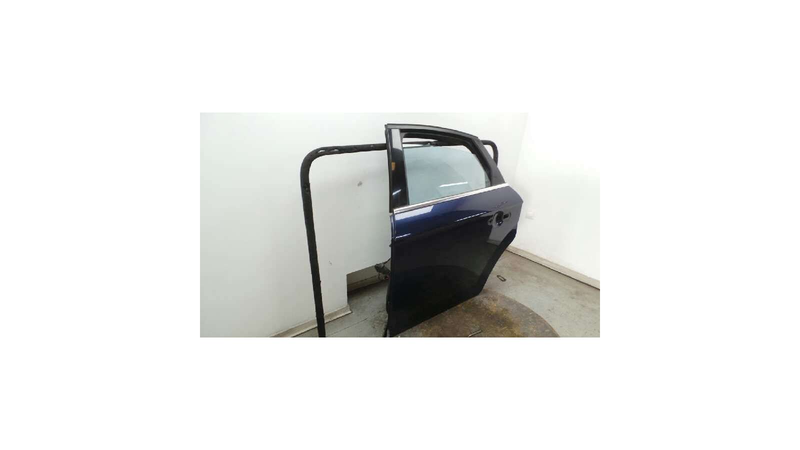 Recambio de puerta trasera izquierda para ford mondeo ber. (ca2) 2007-2015 ghia referencia OEM IAM 1694252 1694252  Recambio de puerta trasera izquierda para ford mondeo ber. (ca2) 2007-2015 ghia referencia OEM IAM 1694252 1694252
