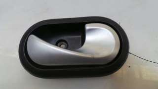 Recambio de maneta interior delantera derecha para dacia sandero 2008-2013 ambiance referencia OEM IAM 8200735218 8200733847 820