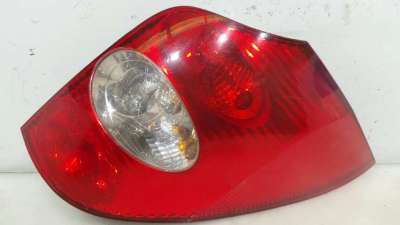 Recambio de piloto trasero derecho para renault laguna ii grandtour (kg0) 2001-2007 expression referencia OEM IAM 8200703489 820