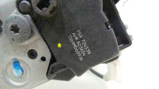 Recambio de cerradura puerta trasera izquierda para peugeot 3008 2009-2016 confort referencia OEM IAM 9137T8 724539 724539