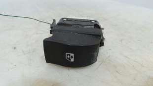 Recambio de mando elevalunas trasero izquierdo para renault clio ii fase ii (b/cb0) 2001-2013 authentique referencia OEM IAM 820