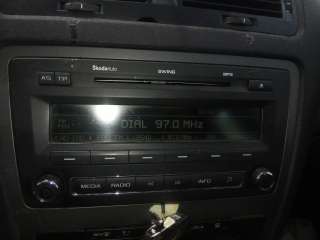 Recambio de sistema audio / radio cd para skoda octavia berlina (1z3) 2004-2010 active referencia OEM IAM 1Z0035161F 1Z0035161F 