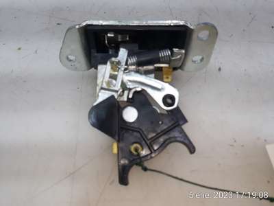 Recambio de cerradura maletero / porton para hyundai i10 2013- basis referencia OEM IAM 812300X000 812300X000 