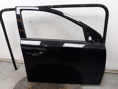 Recambio de puerta delantera derecha para opel astra h berlina 2004-2007 cosmo referencia OEM IAM 13208422 13208422 13208422