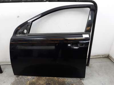 Recambio de puerta delantera izquierda para opel astra h berlina 2004-2007 cosmo referencia OEM IAM 13208421 13208421 