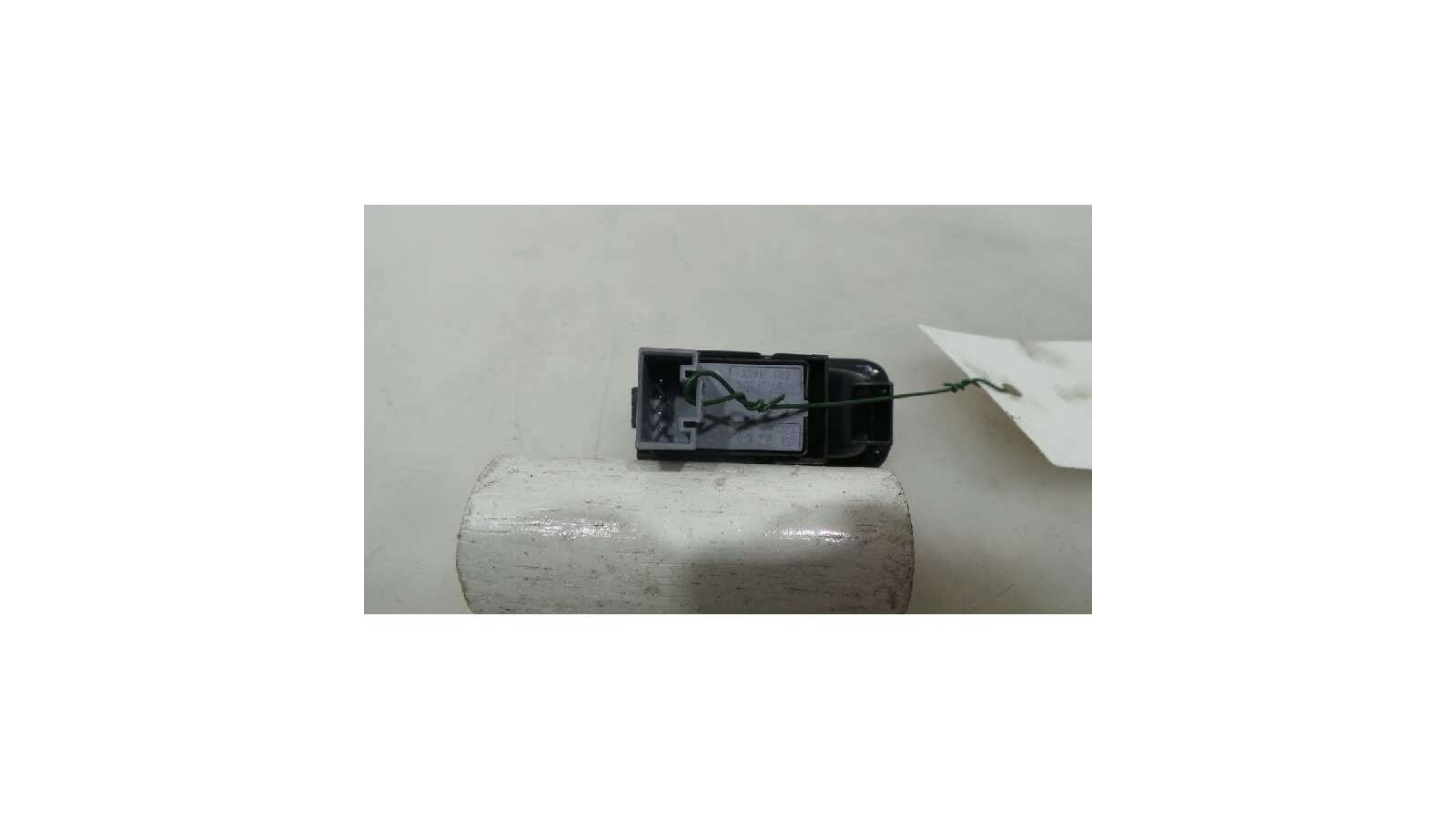 Recambio de mando elevalunas delantero derecho para volkswagen polo (6c1) 2014-2017 comfortline referencia OEM IAM 6C0959855 6C0 Recambio de mando elevalunas delantero derecho para volkswagen polo (6c1) 2014-2017 comfortline referencia OEM IAM 6C0959855 6C0