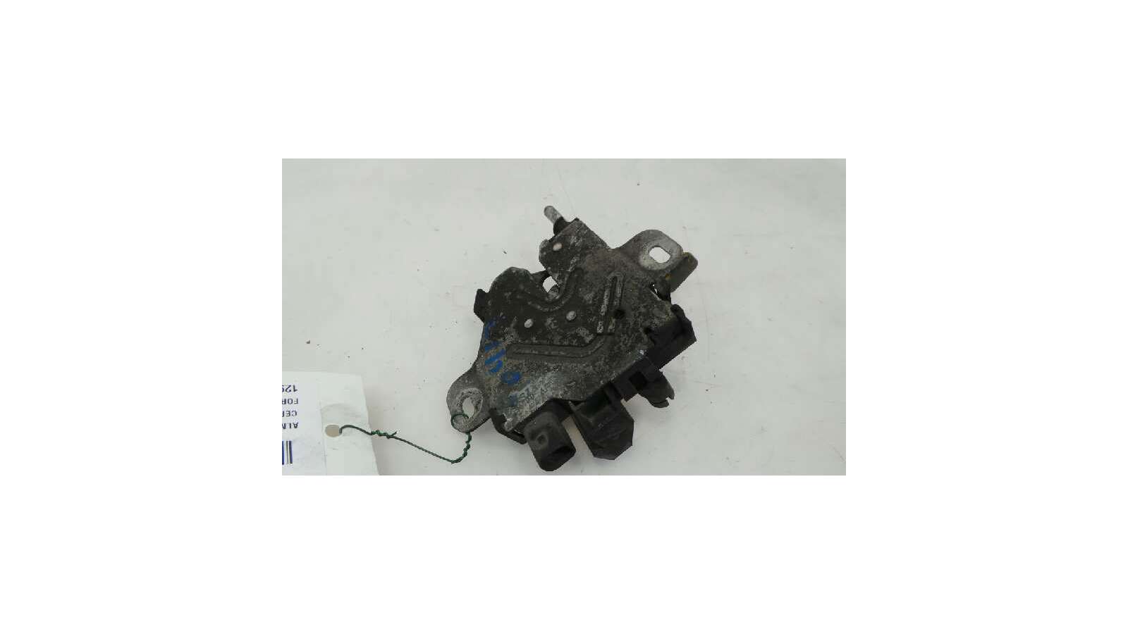 Recambio de cerradura capo para ford mondeo ber. (ca2) 2007-2015 ghia referencia OEM IAM 1050424 7S7A16700AF 7S7A16700AF Recambio de cerradura capo para ford mondeo ber. (ca2) 2007-2015 ghia referencia OEM IAM 1050424 7S7A16700AF 7S7A16700AF