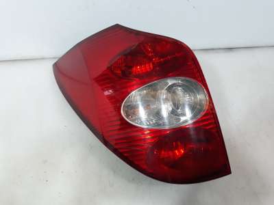 Recambio de piloto trasero izquierdo para renault laguna ii grandtour (kg0) 2001-2007 dynamique referencia OEM IAM 8200002471 82