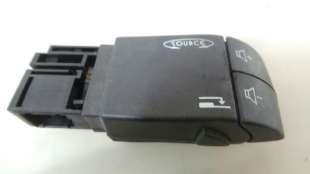 Recambio de mando volante para renault trafic combi (ab 4.01) 2001- 6 - plazas, acristalado parcial, combi corto referencia OEM 