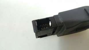 Recambio de mando volante para renault trafic combi (ab 4.01) 2001- 6 - plazas, acristalado parcial, combi corto referencia OEM  2