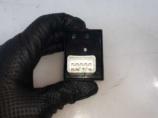 Recambio de mando elevalunas delantero derecho para hyundai coupe (gk) 2002-2010 1.6 fx referencia OEM IAM 935752C100 935752C100 2