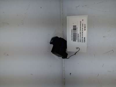 Recambio de mando elevalunas trasero derecho para ssangyong rexton 2003-2012 270 xdi limited referencia OEM IAM 96190777 9619077