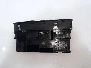 Recambio de mando elevalunas delantero izquierdo para bmw serie 5 berlina (e39) 1995-2003 520d referencia OEM IAM 6904306 690430 2