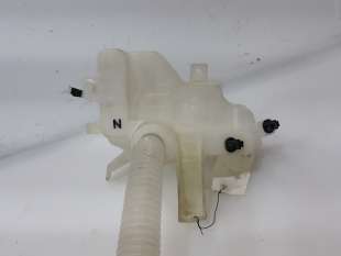 Recambio de deposito limpia para toyota rav 4 2012-2019 advance referencia OEM IAM 8531542360 8533042010  2