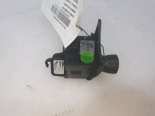 Recambio de mando volante para renault scenic ii 2003-2009 confort dynamique referencia OEM IAM 820206738 820206738  2