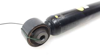 Recambio de amortiguador trasero derecho para toyota yaris (xp21) 2020- hybrid style referencia OEM IAM 48530K0090 48530K0090 